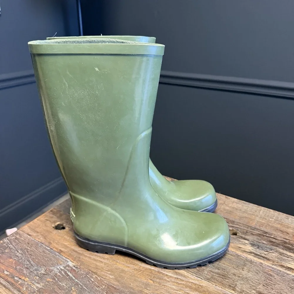 Womens Columbia Downpour Rain Boots Size 10 Hunter Green Black Bottom